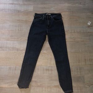 dark levi skinny jeans